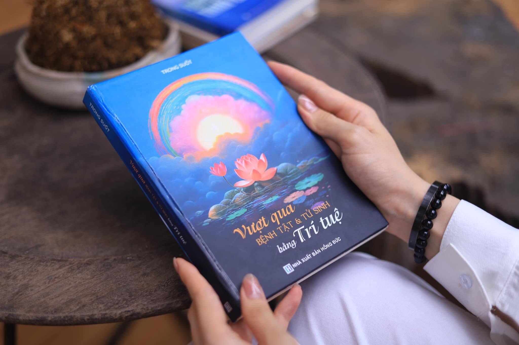 SÁCH VƯỢT QUA BỆNH TẬT & TỬ SINH BẰNG TRÍ TUỆ