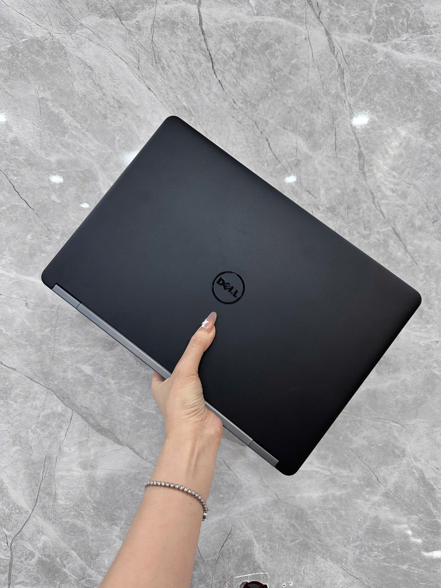Laptop Cũ Dell Latitude E5470 Core i5-6300U/8GB/SSD256GB, 14