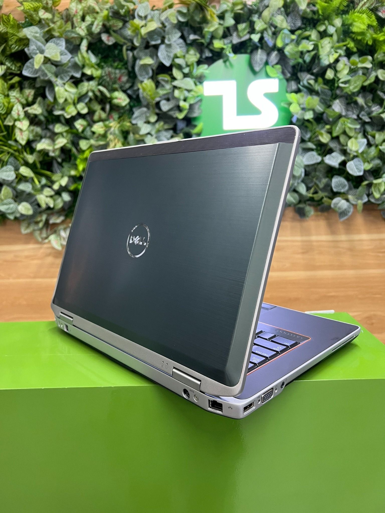  <b>Dell Latitude E6420</b> <br> Core i5-2410M/4GB/HDD250GB, 14