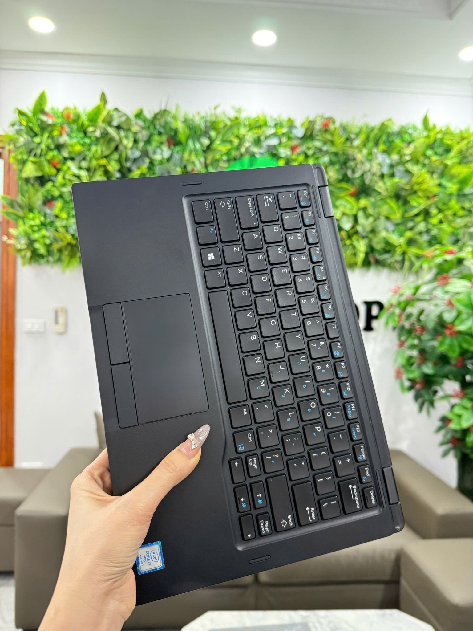 Laptop Cũ Dell Latitude E7390 2in1 Core i7-8650U/16/256/13,3
