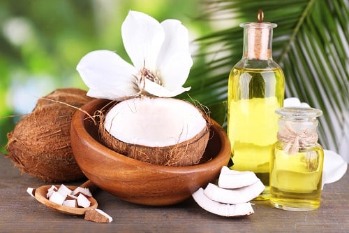 Súc miệng dầu dừa có rất nhiều lợi ích đối với răng miệng và toàn cơ thể 