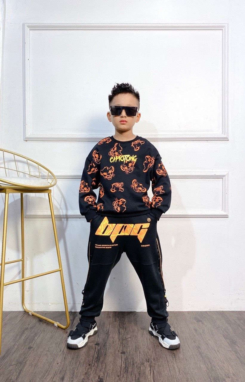 Quần bé trai Jogger đũng in chữ