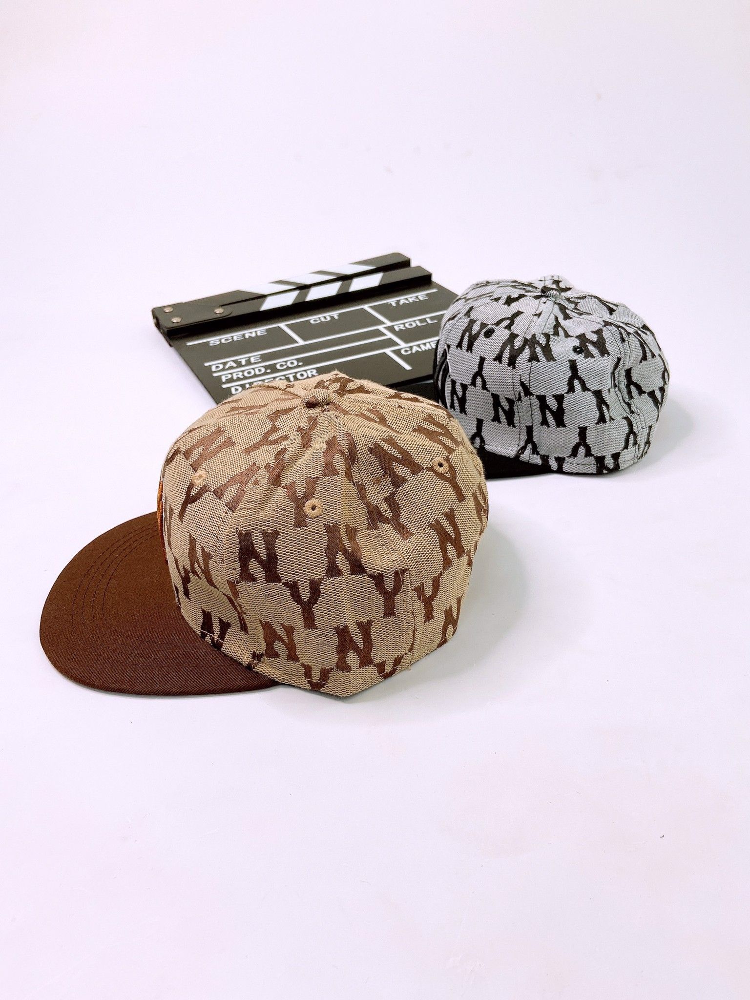 Mũ snapback form nhỏ nhiều kiểu dáng