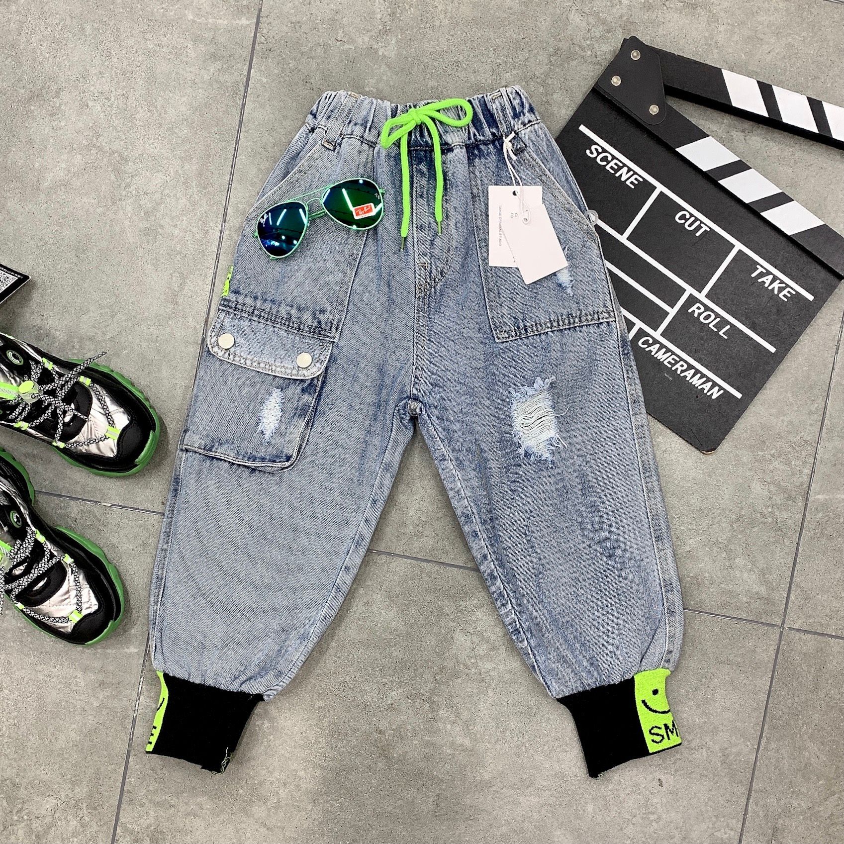 Quần dài Jogger bò trẻ em mặt cười 18103