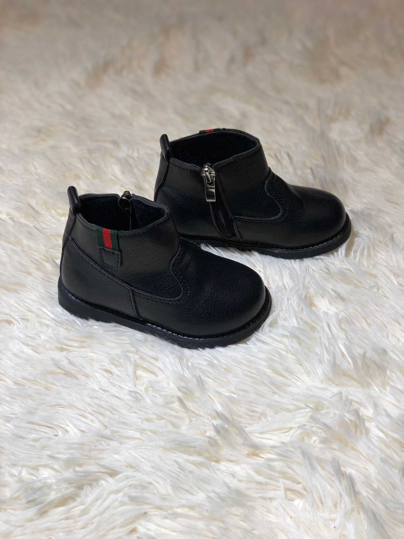 Boot da trơn Gucci