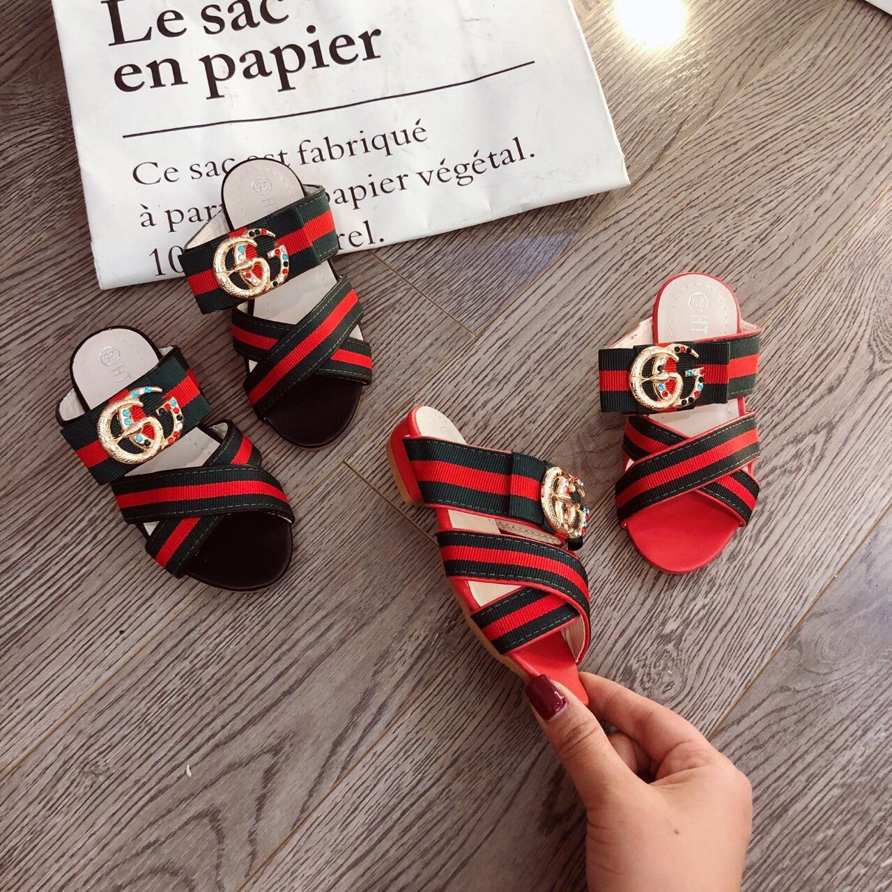 Sandal Gucci quai chéo GG 118-6-F6