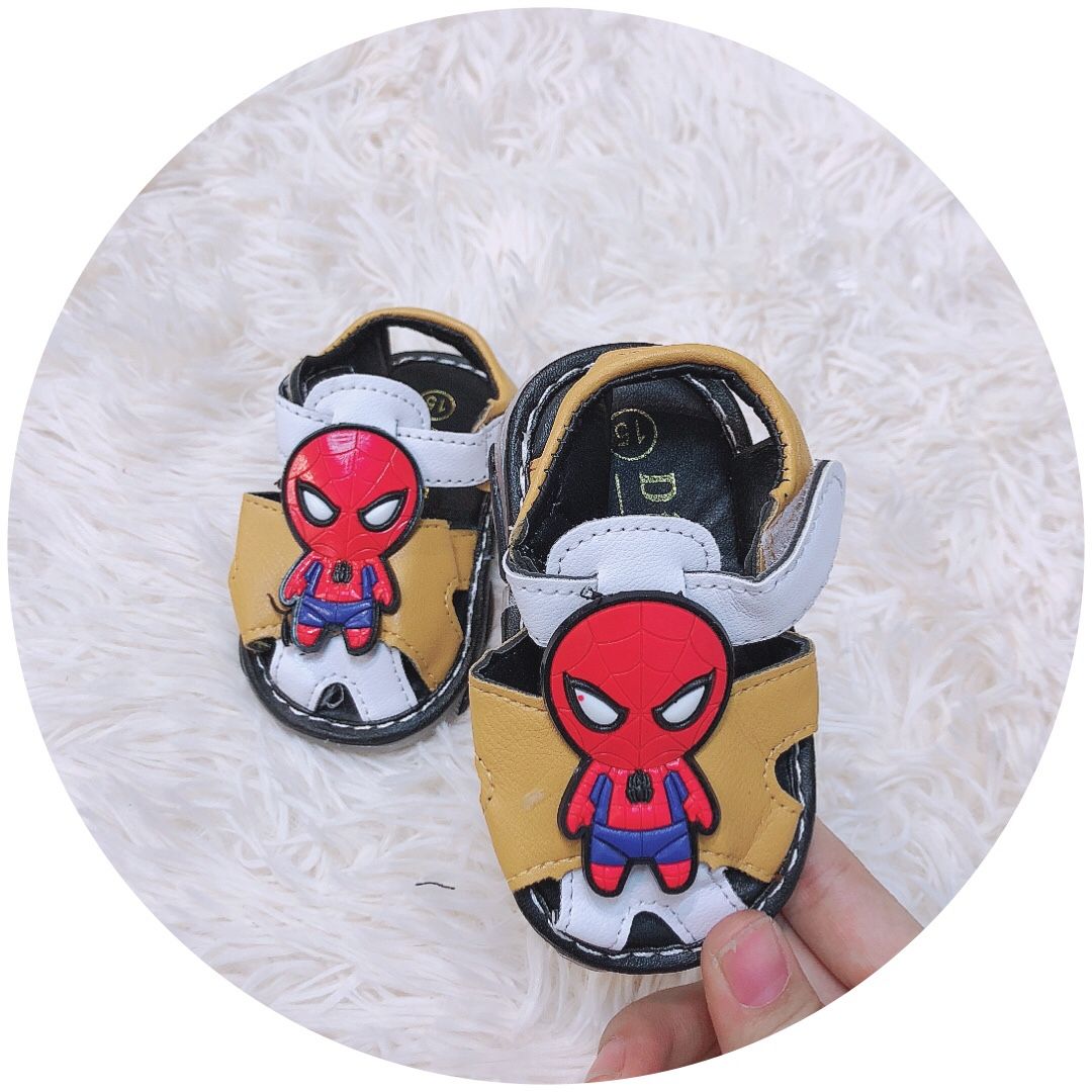 Sandal nhện đỏ đèn