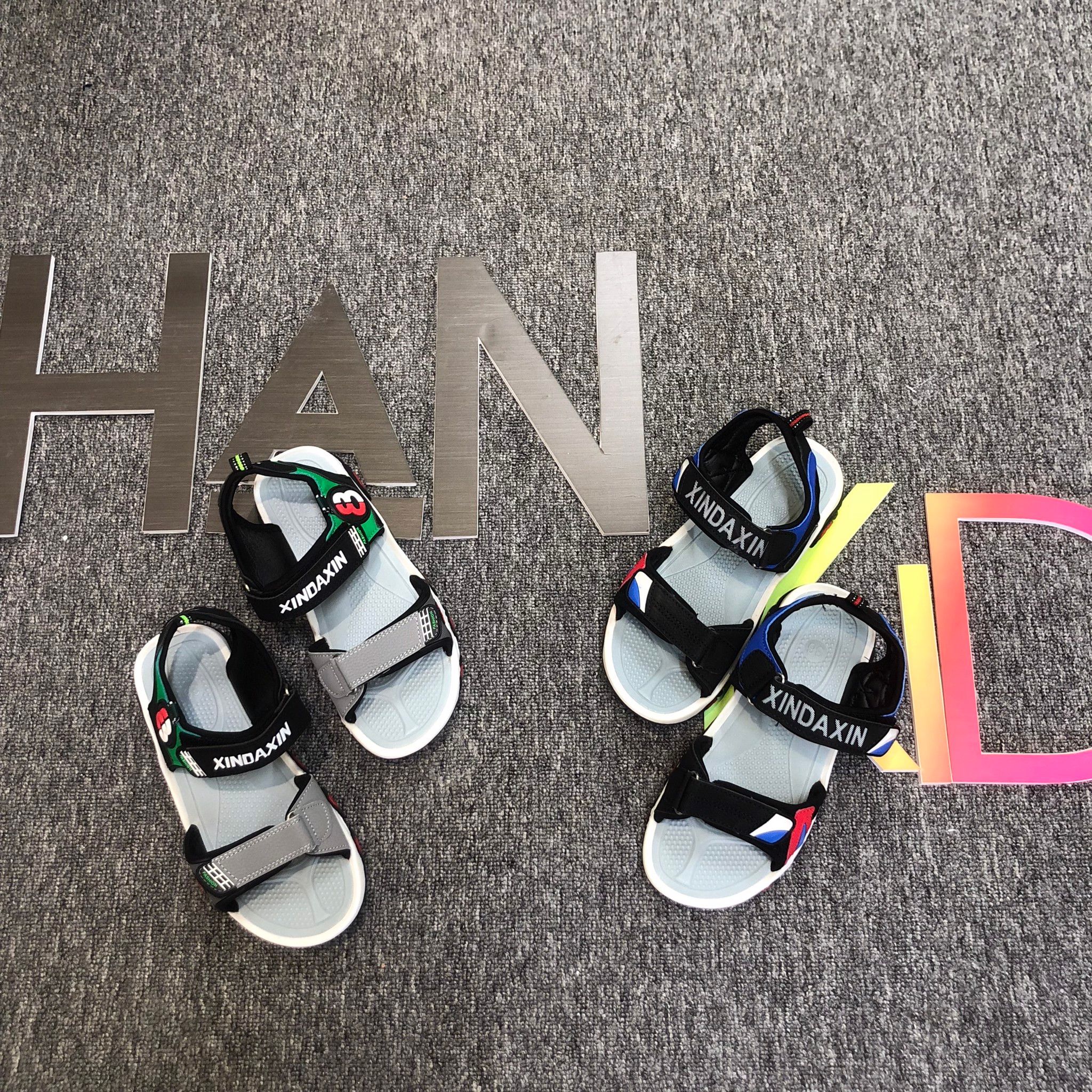 Sandal XINDAXIN