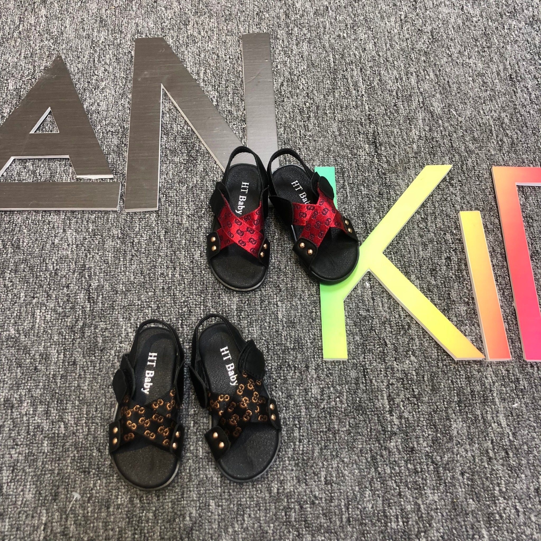 Sandal gucci quai chéo