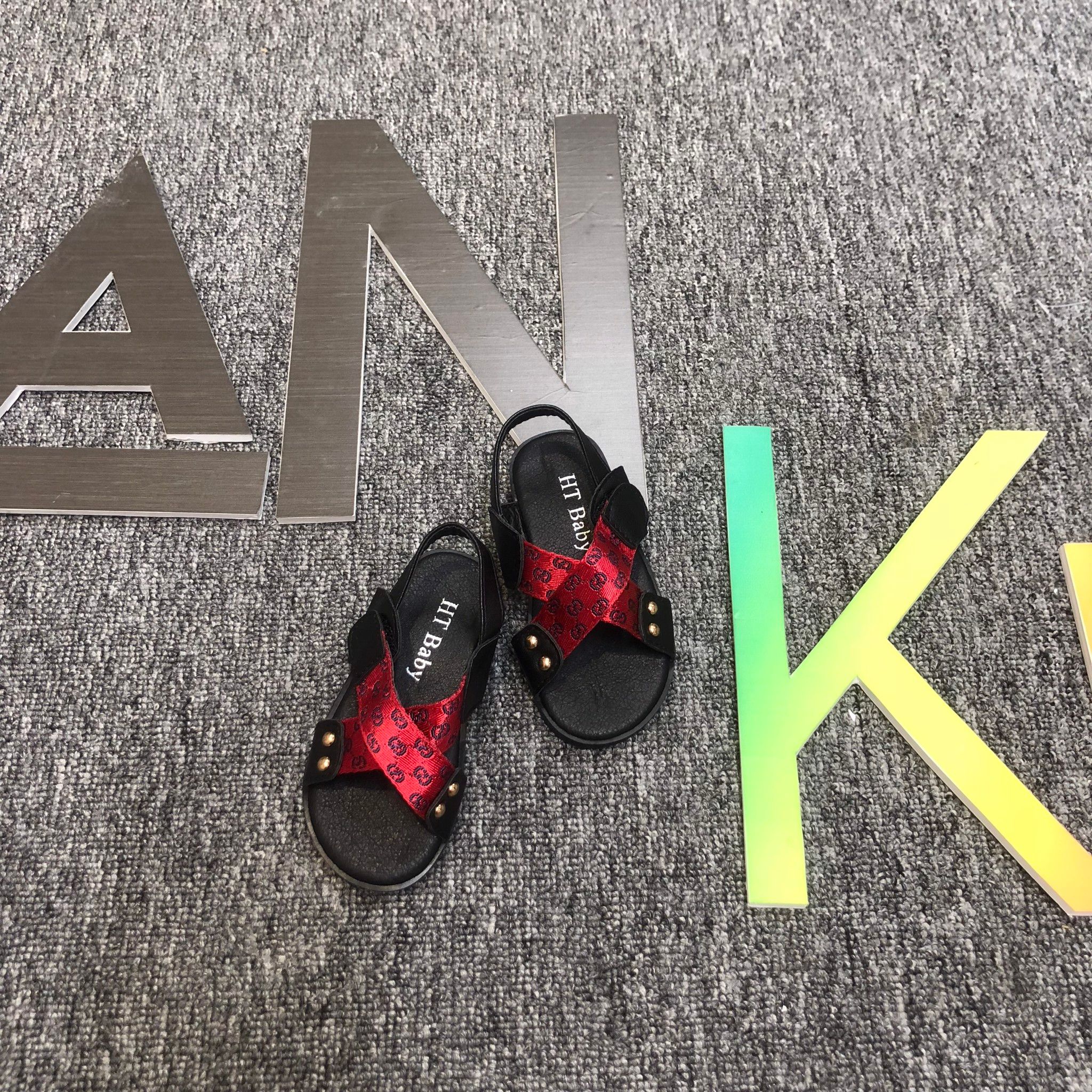 Sandal gucci quai chéo