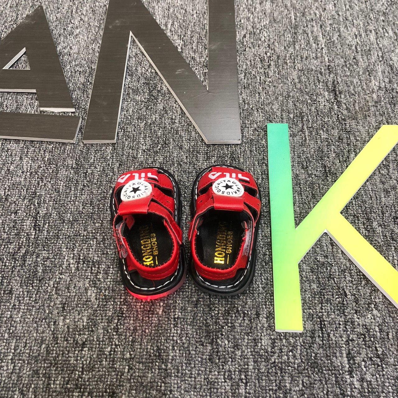 Sandal rọ nhí FILA kèm đế đèn
