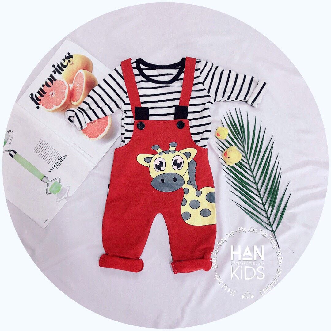 Set yếm hươu cao cổ kèm áo kẻ sọc