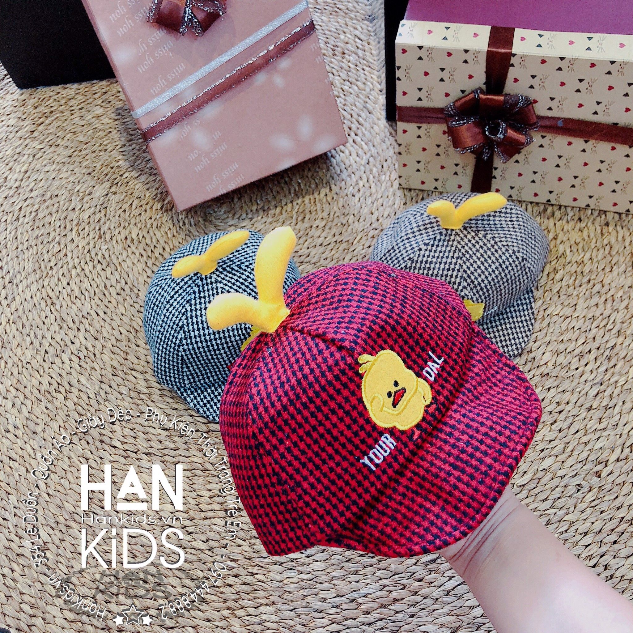 Mũ lưỡi trai nhí kẻ vịt