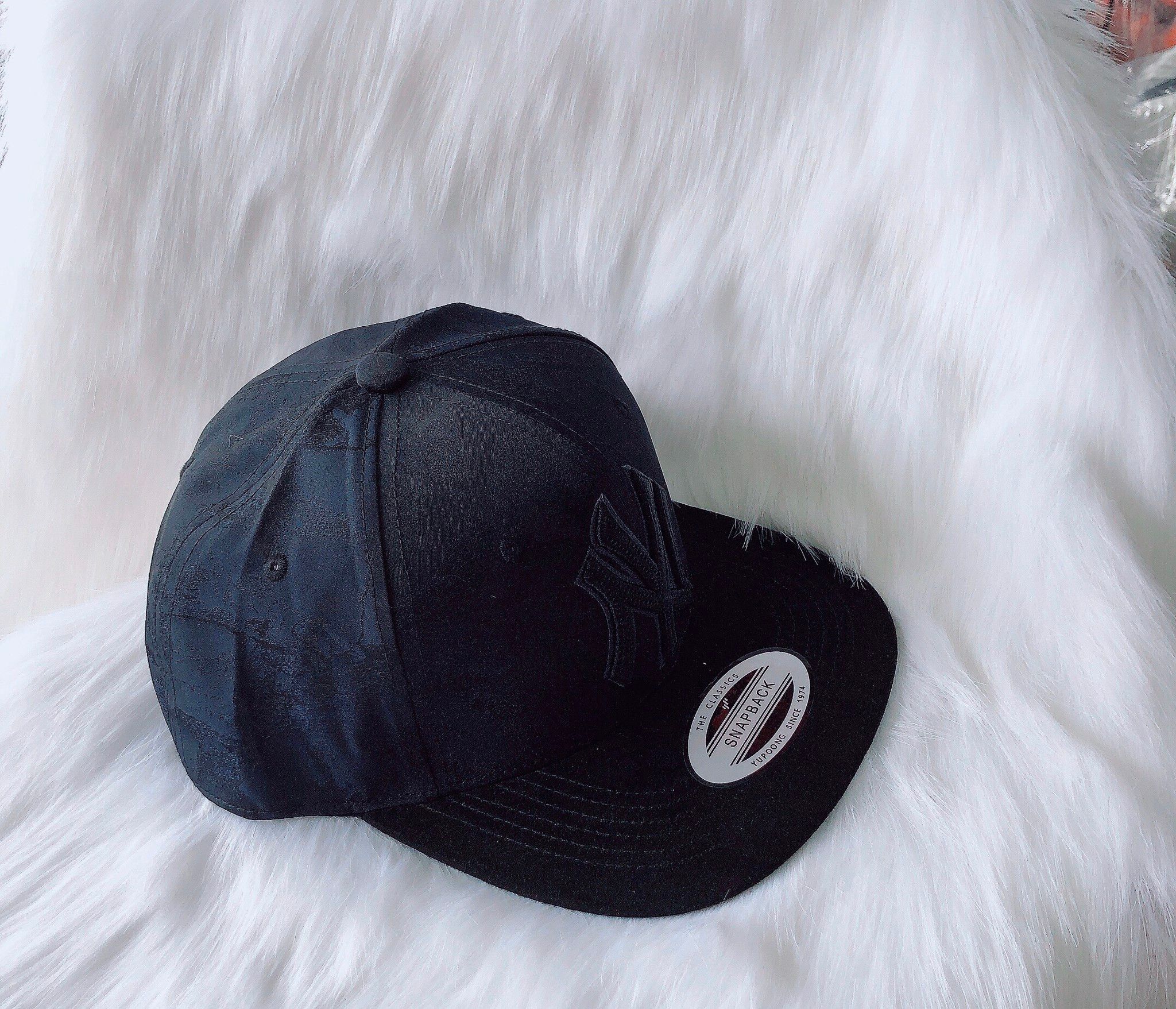 Mũ snapback form lớn bé trai