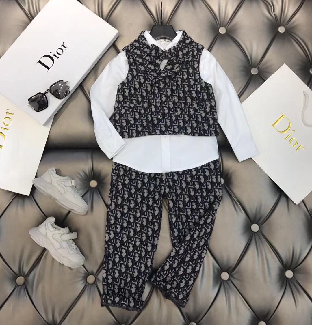 Set Vest sát nách gucci dior kèm nơ