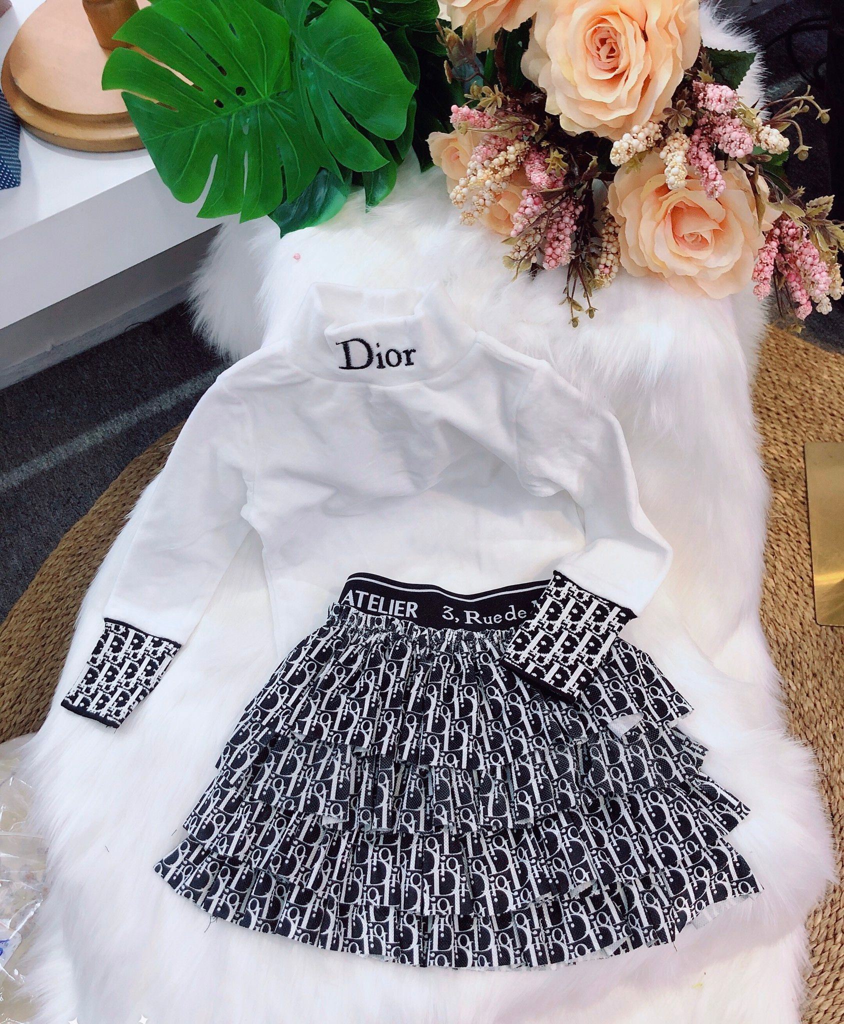 Chân váy DIor 4 tầng