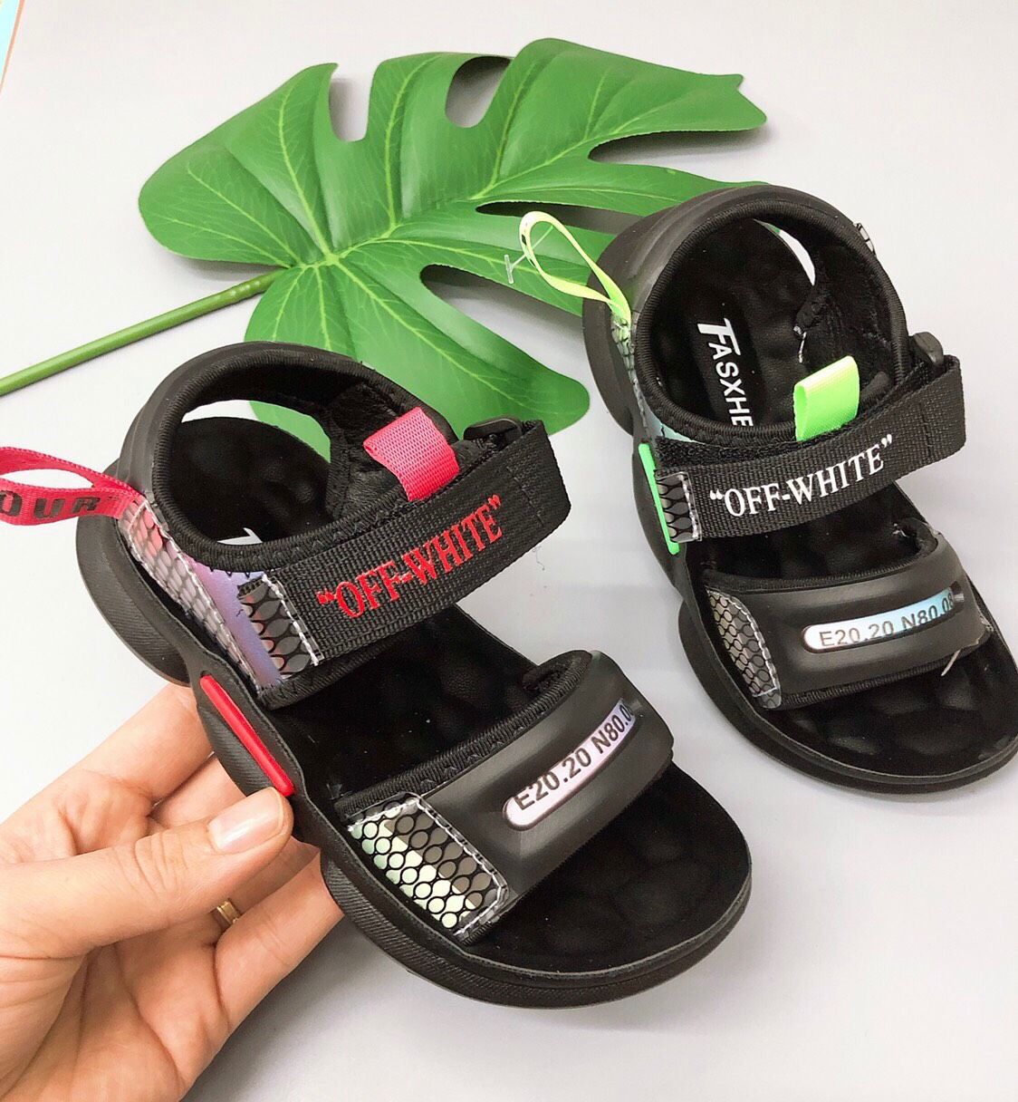Sandal OFF - white lưới nhện