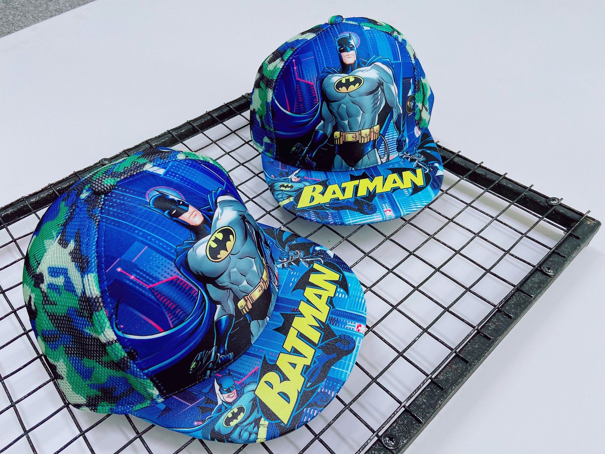Mũ snapback siêu nhân 3D
