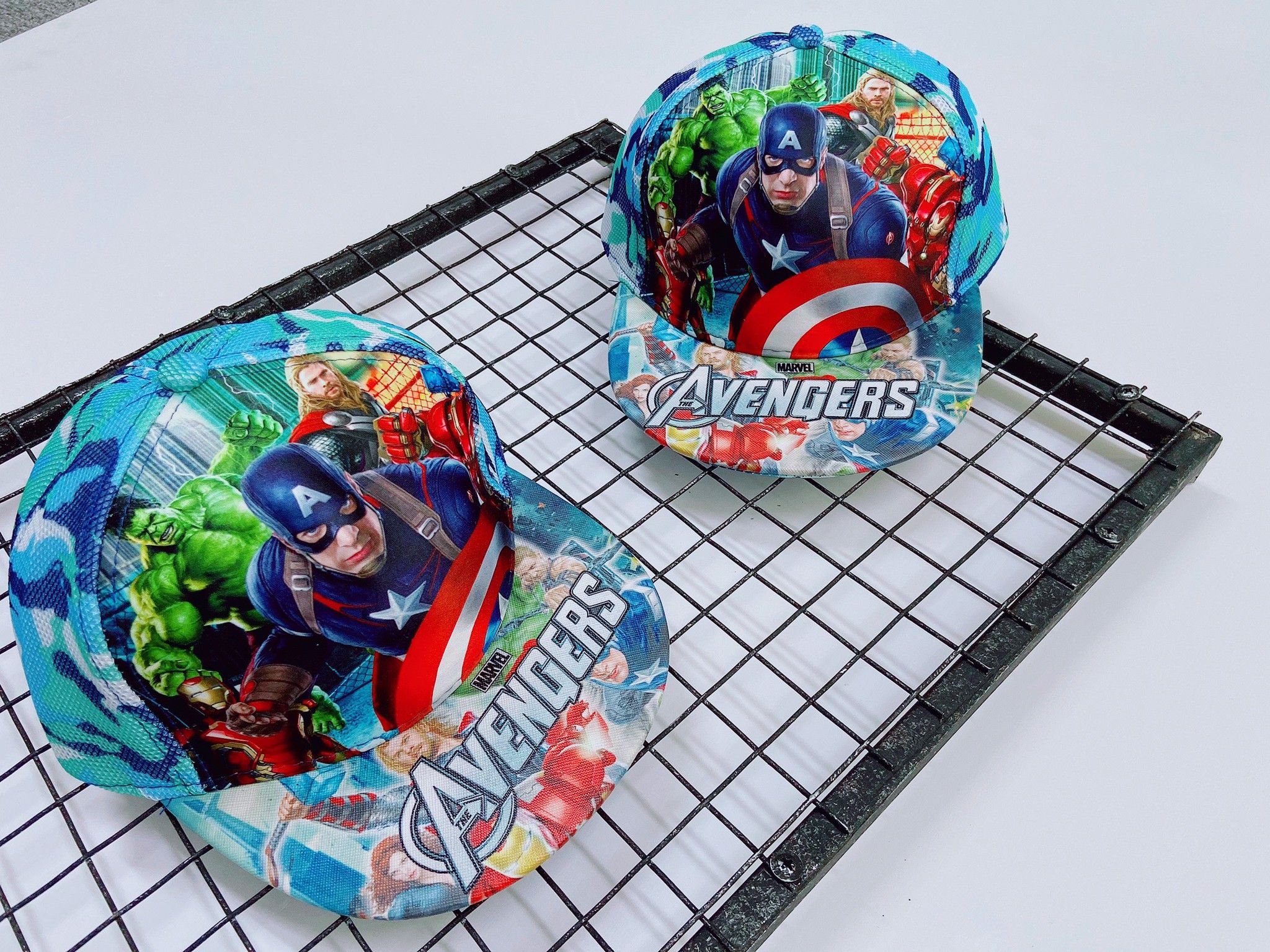Mũ snapback siêu nhân 3D