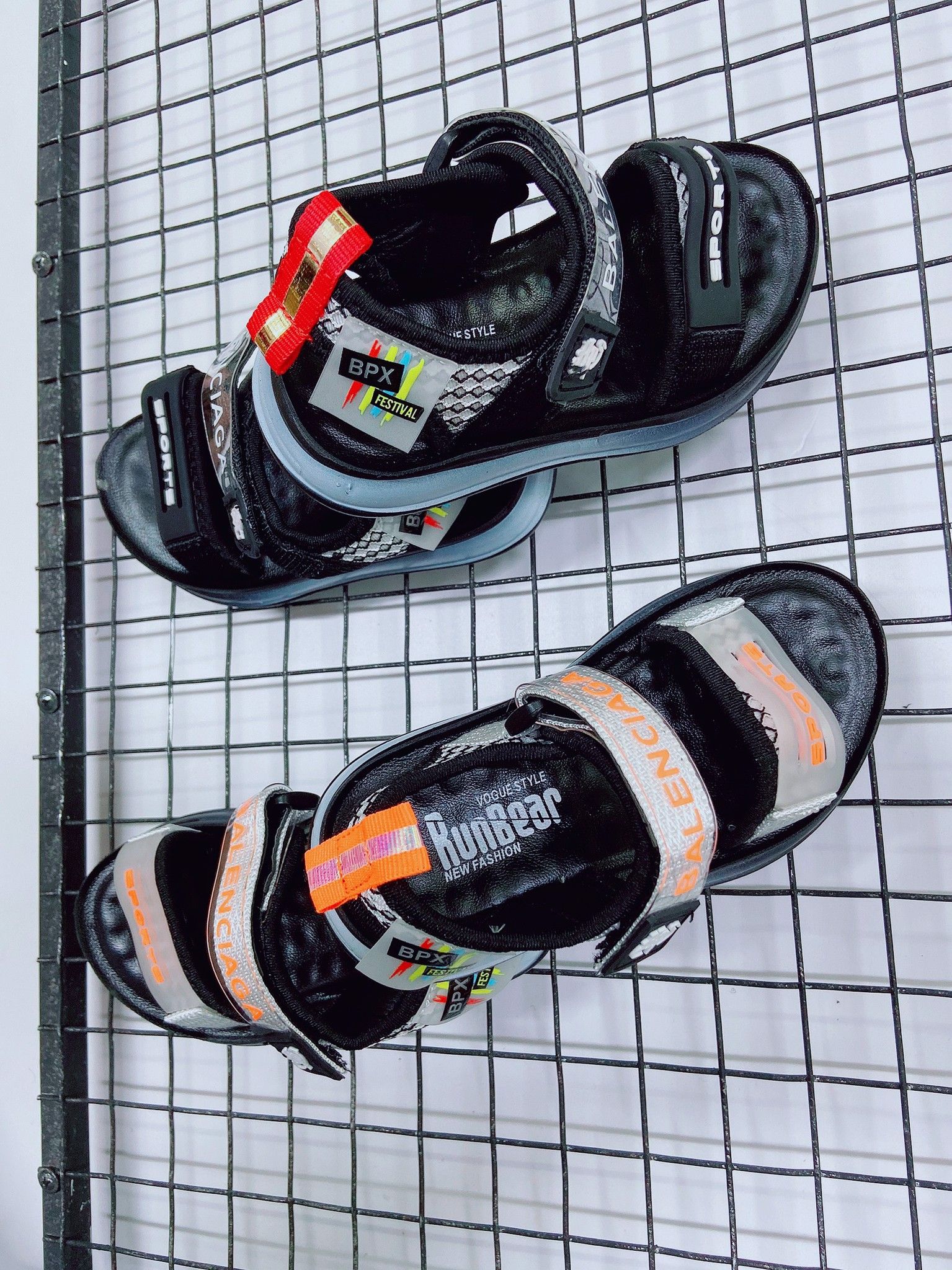 Sandal Balencia
