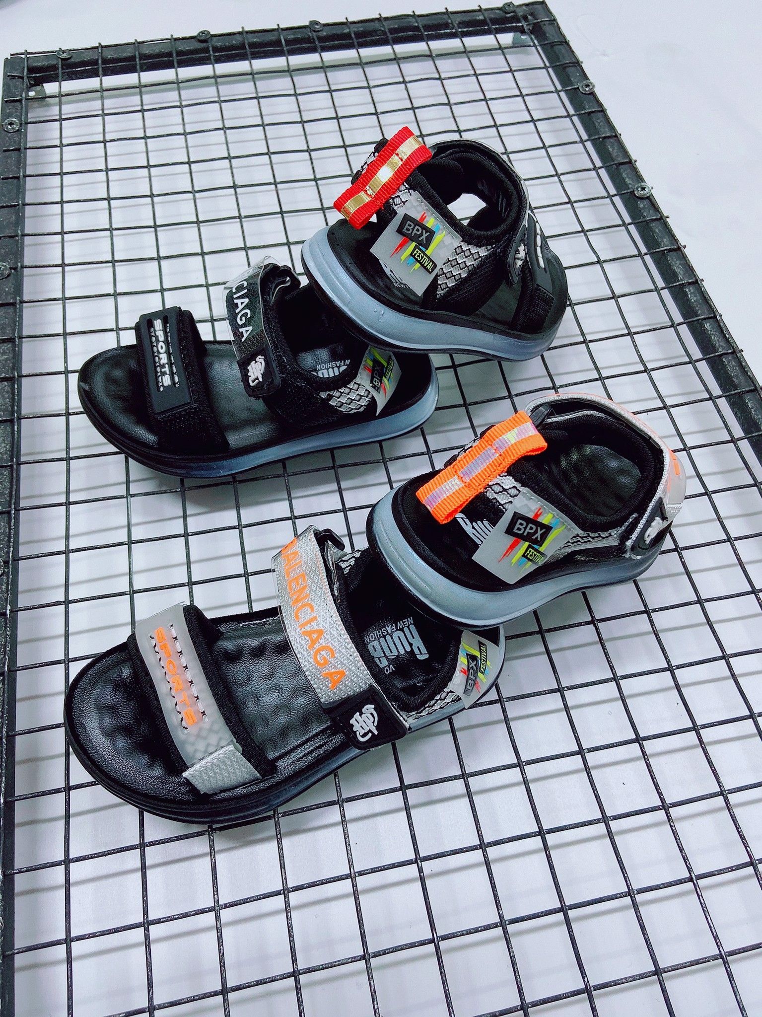 Sandal Balencia