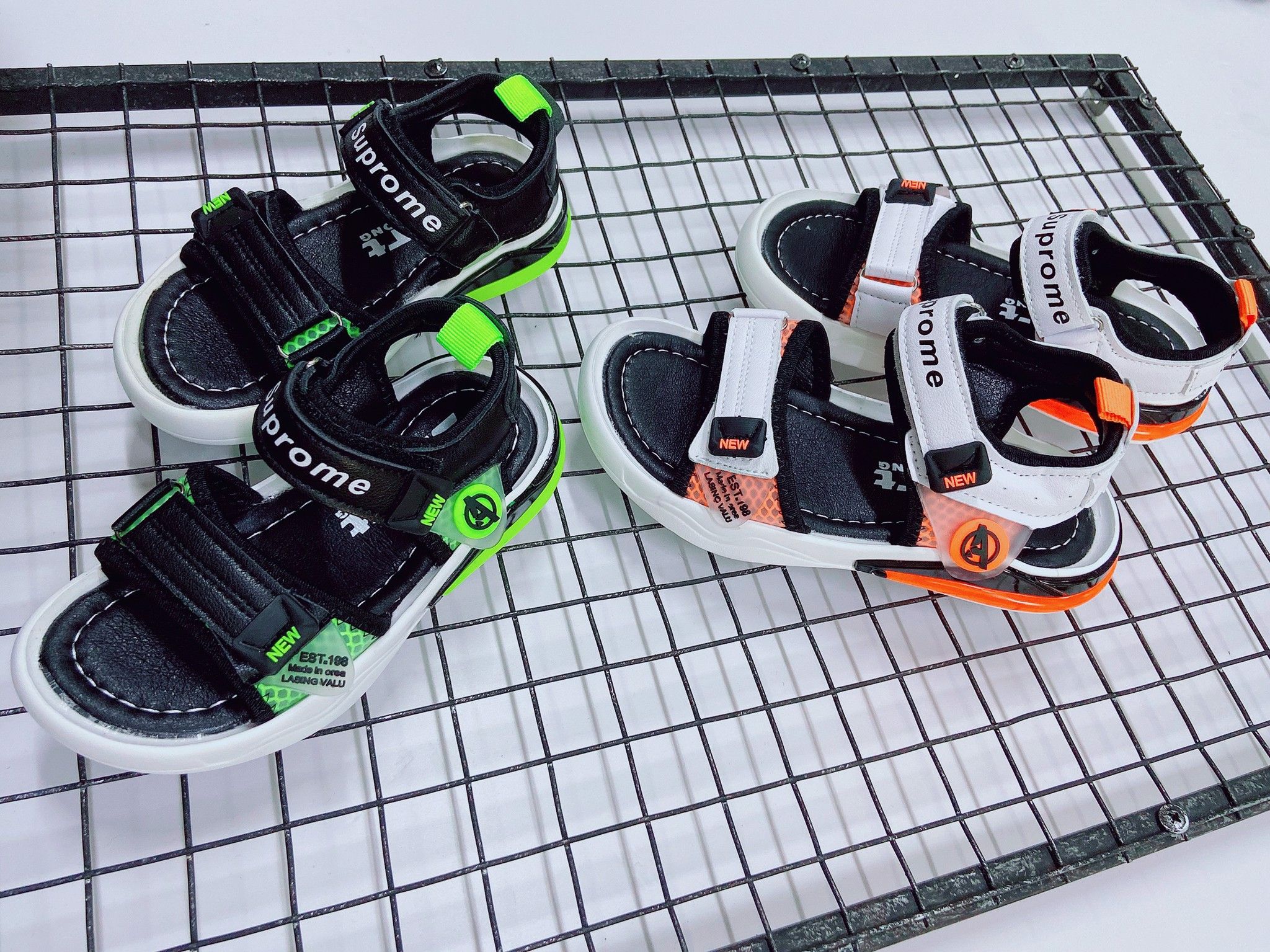 Sandal Suprome lưới màu vạc bên