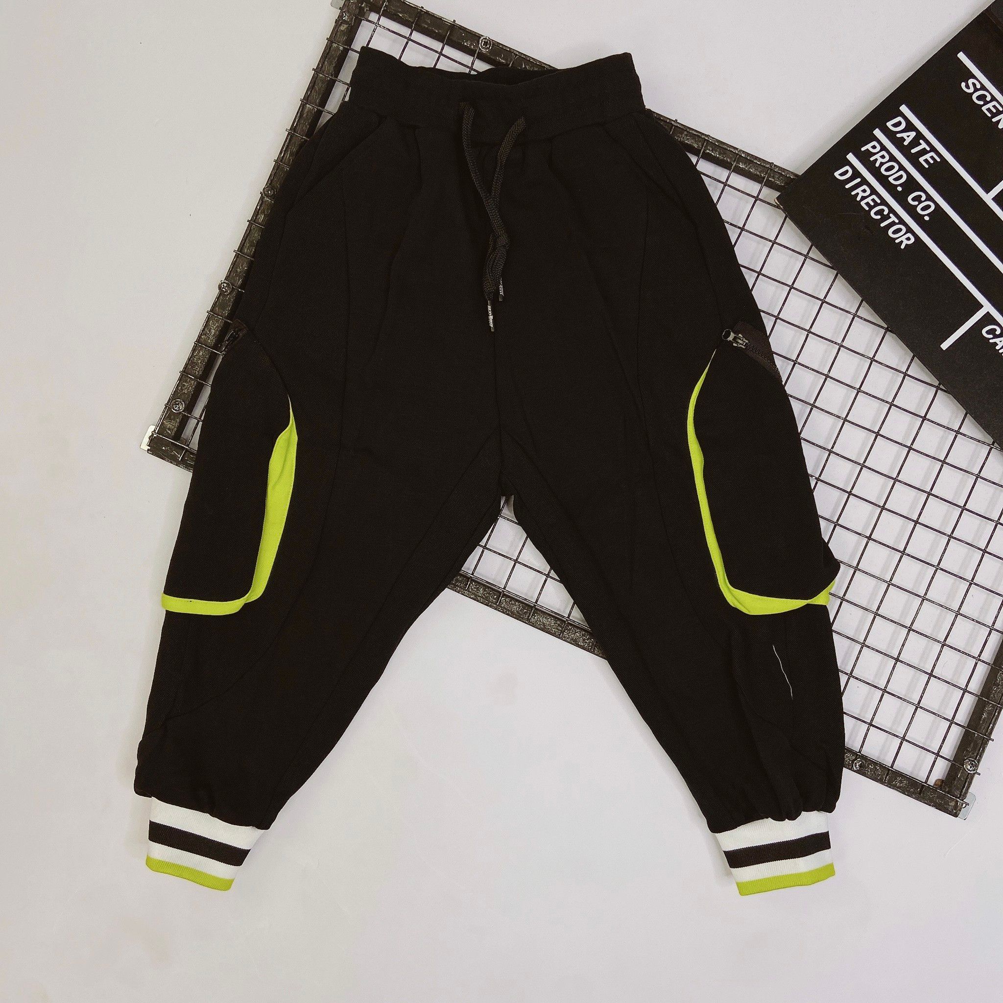 Quần bé trai jogger túi nổi ống bo chun màu