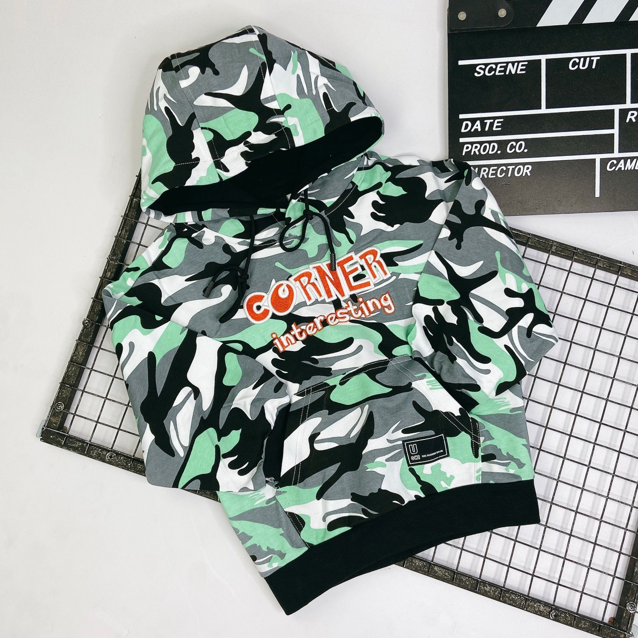 ÁO bé trai hoddie họa tiết rèn ri