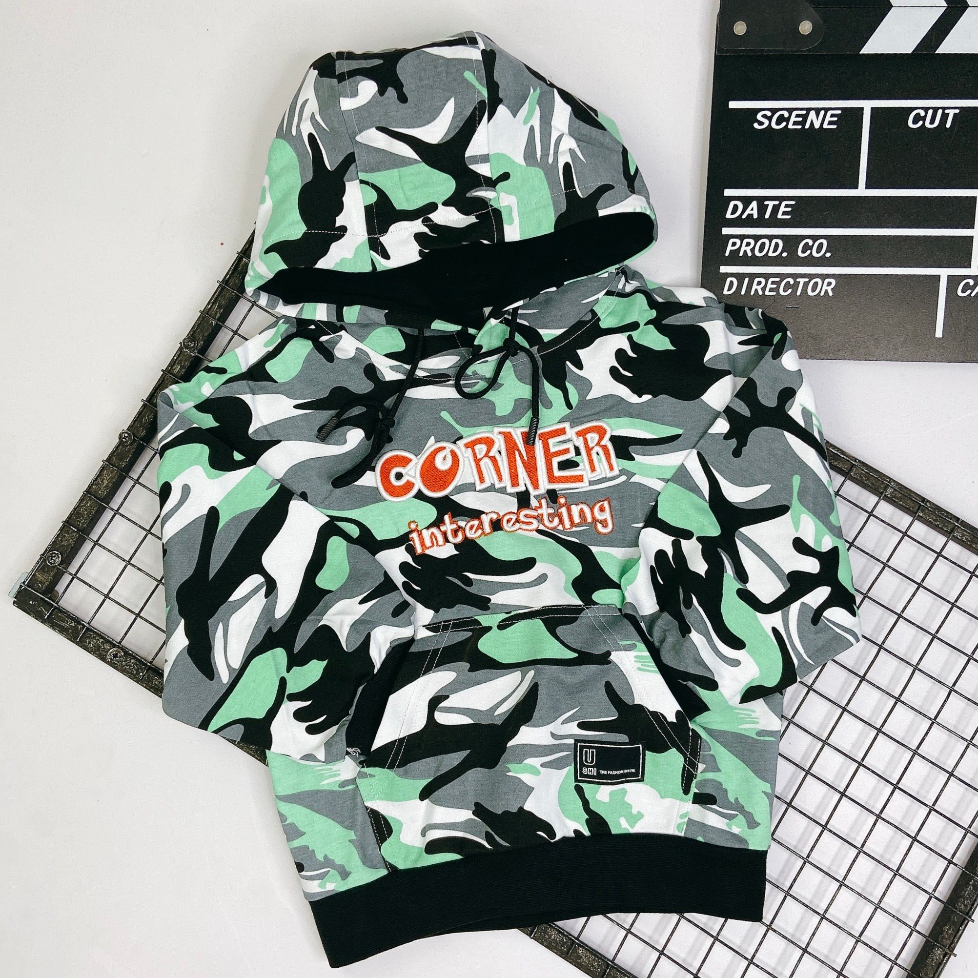 ÁO bé trai hoddie họa tiết rèn ri