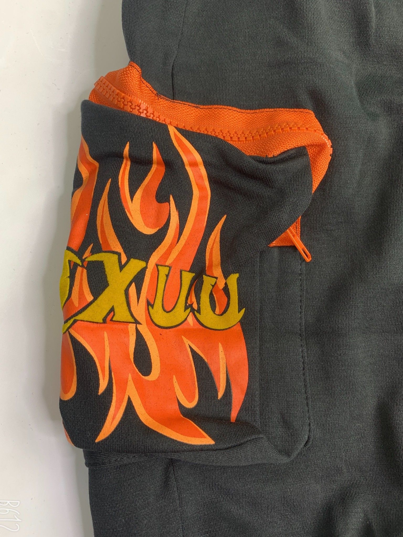 Quần jogger ngọn lửa
