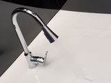 Vòi rửa chén nóng lạnh dây kéo Đồng mạ Chrome Eurolife EL-KM05 (Trắng bạc)