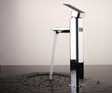  Vòi lavabo điếu vuông nóng lạnh Eurolife EL-D21 (Trắng bạc) 