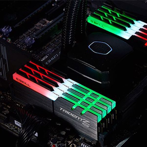 RAM DDR4 8GB GSKILL TRIDENTZ RGB 3000Mhz CAT 16 NEW