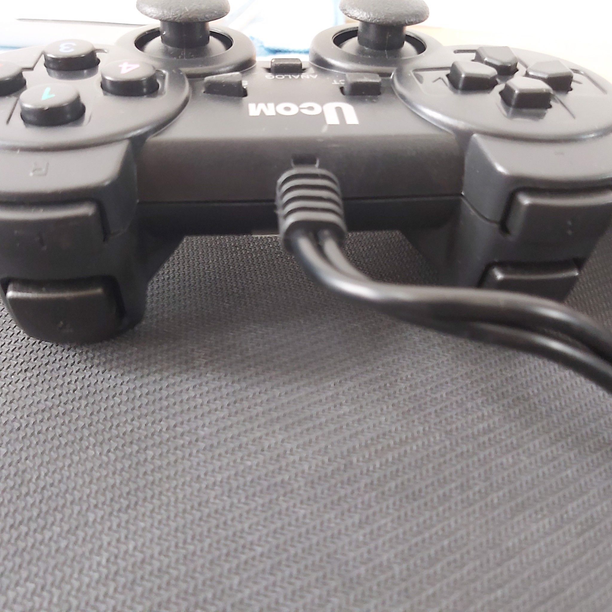 Tay cầm chơi game đôi có dây 706d