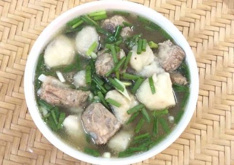  Canh sườn nấu khoai 