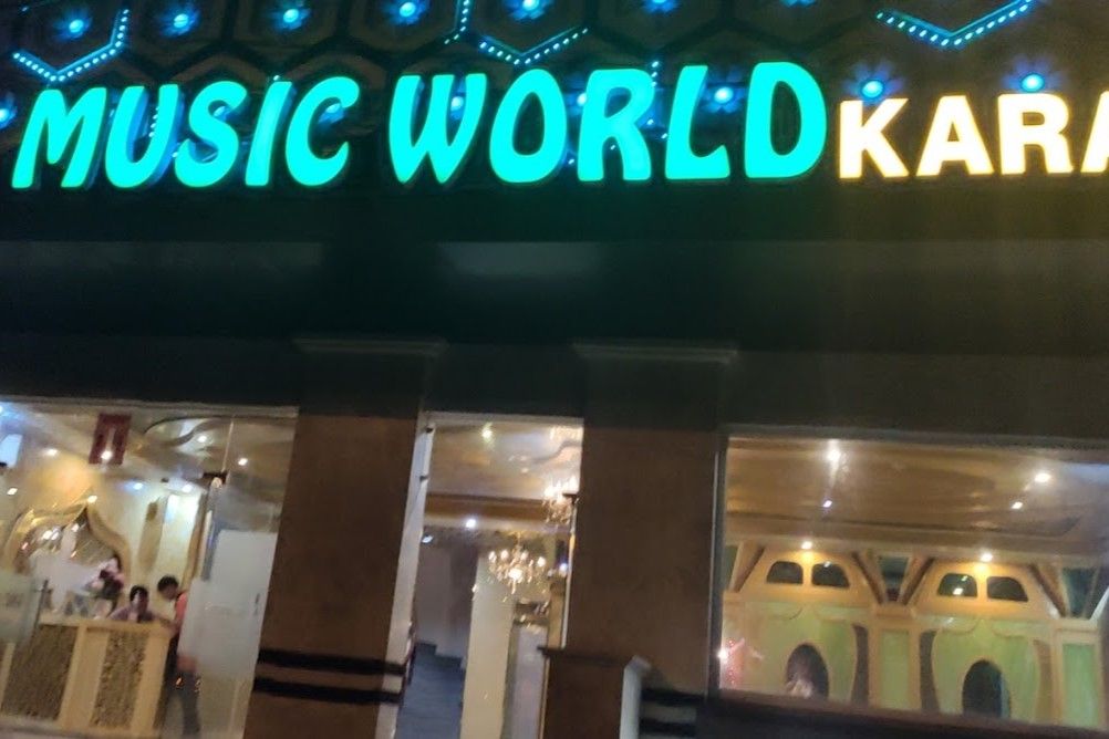 Karaoke Music World - 64 Huỳnh Tấn Phát
