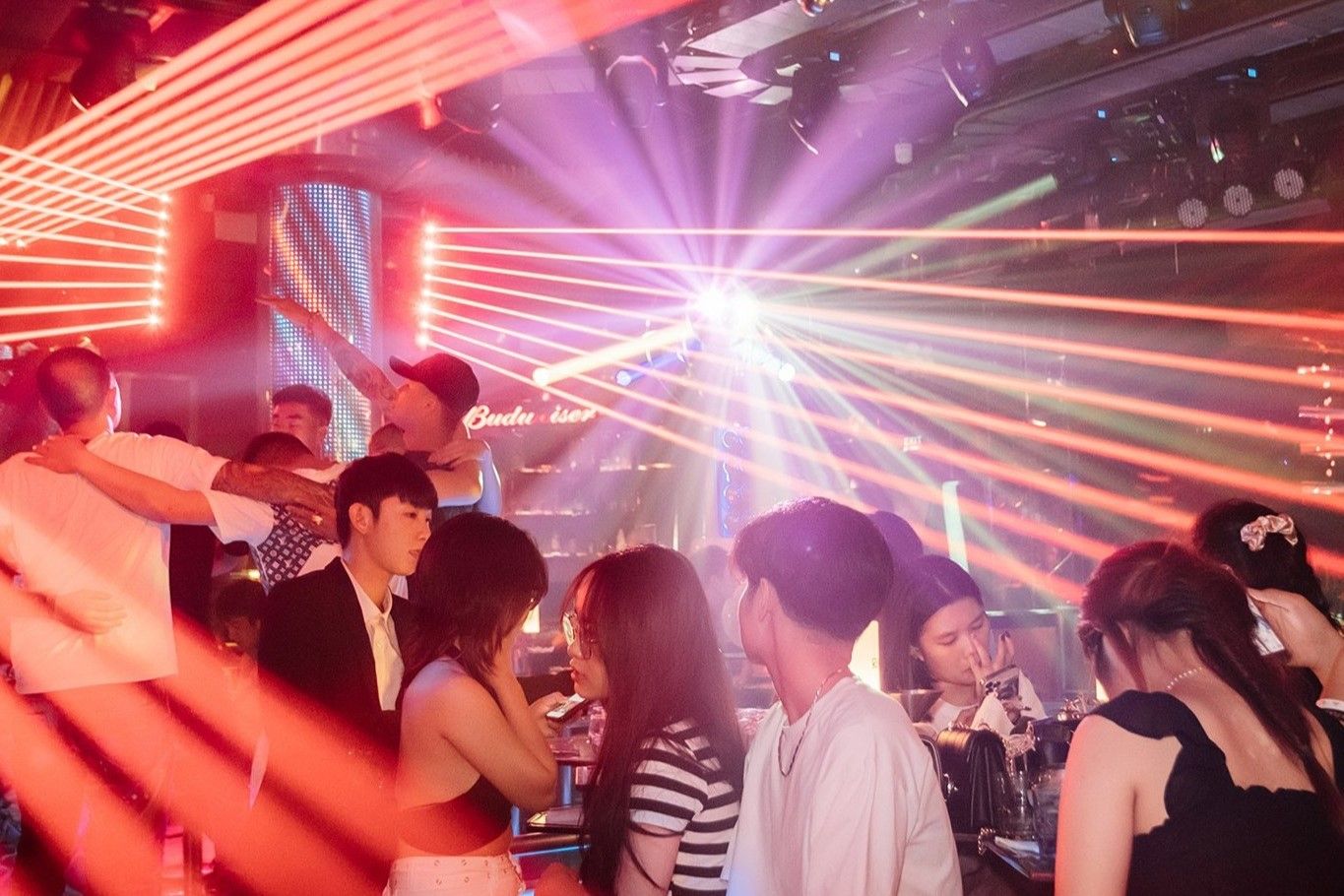 Rain Nightclub Dalat - 1 Lê Hồng Phong