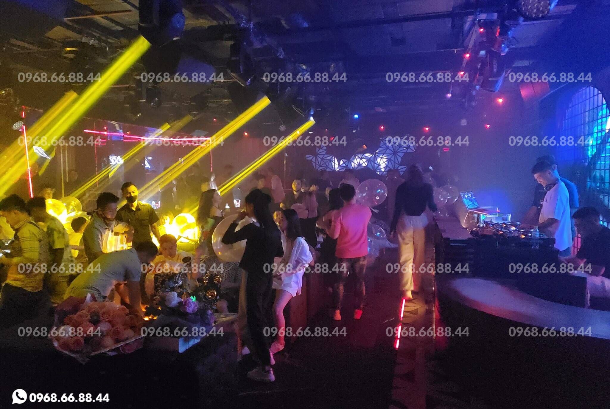 Atmos Club - 153 Tôn Thất Đạm