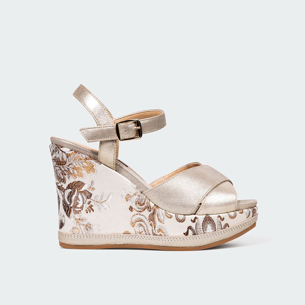 Giày sandals nữ đế xuồng ChristinA-Q XDX129