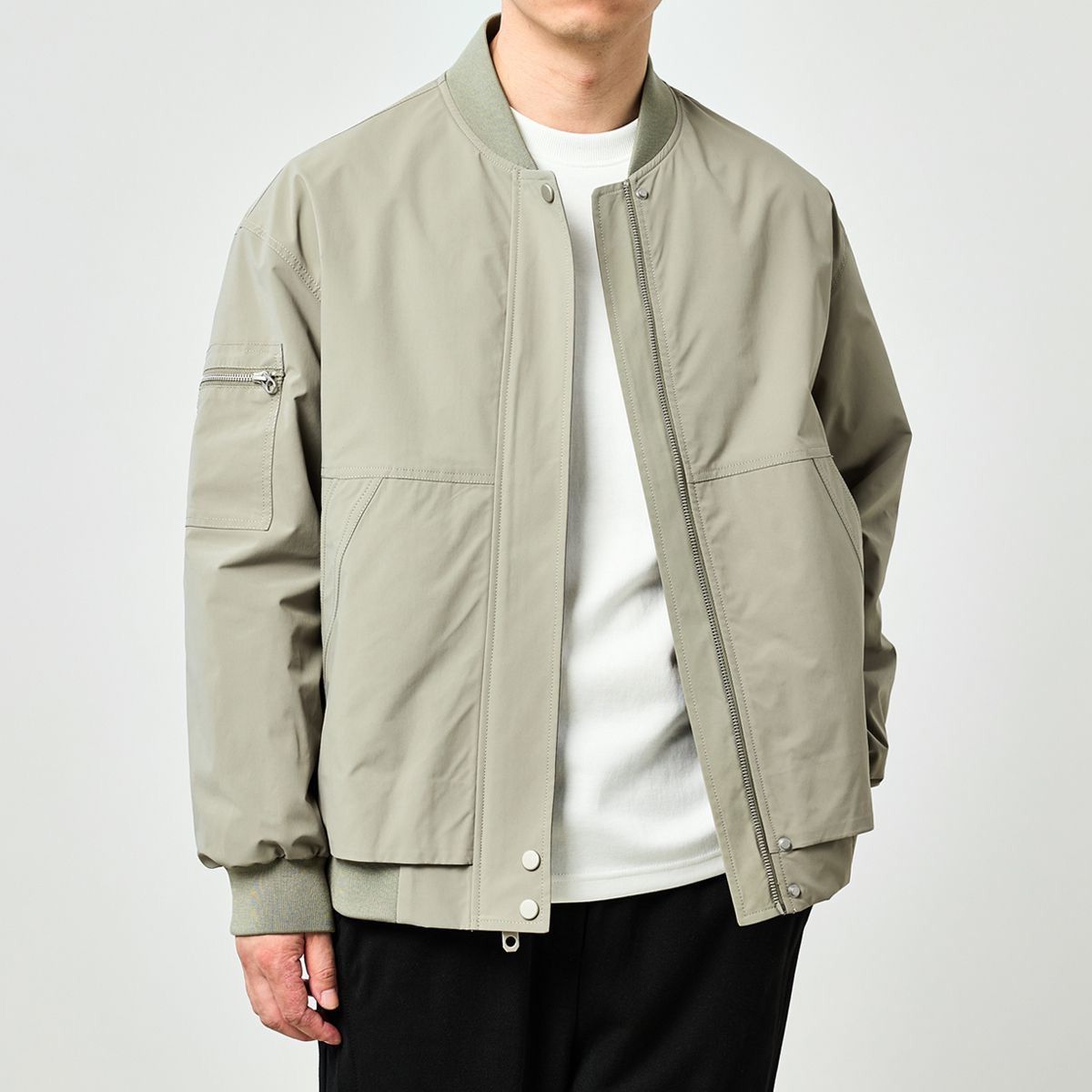 Áo khoác bomber dù basic 2 lớp cream