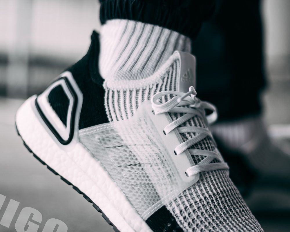 giày ultraboost 2019