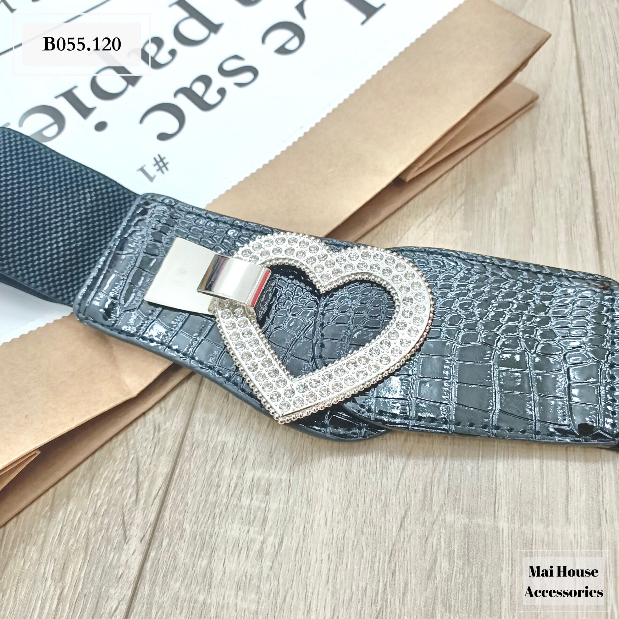 BELT TRÁI TIM B055