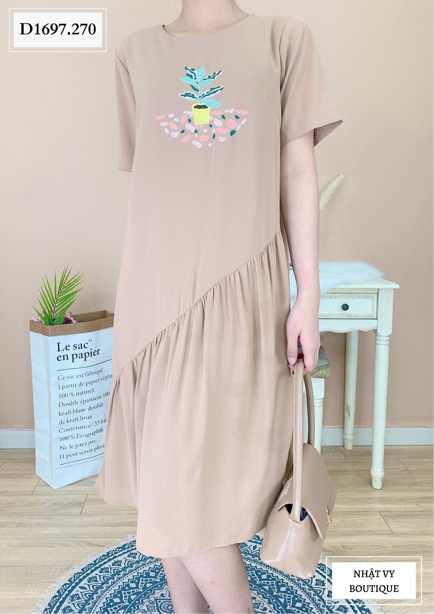 ĐẦM THÊU NGỰC TÀ XÉO D1697