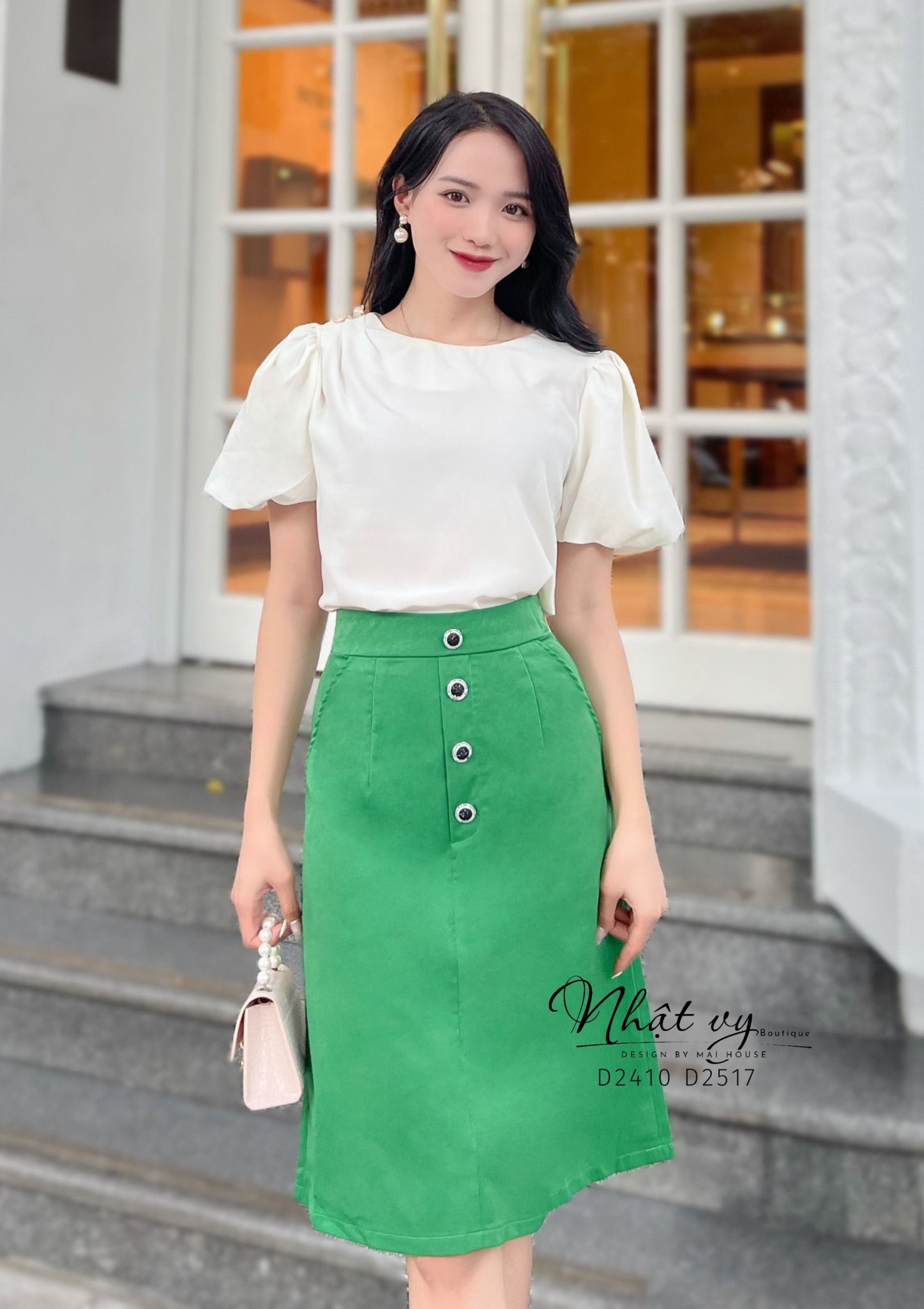 Chân váy chữ A đính nút bọc - D2517