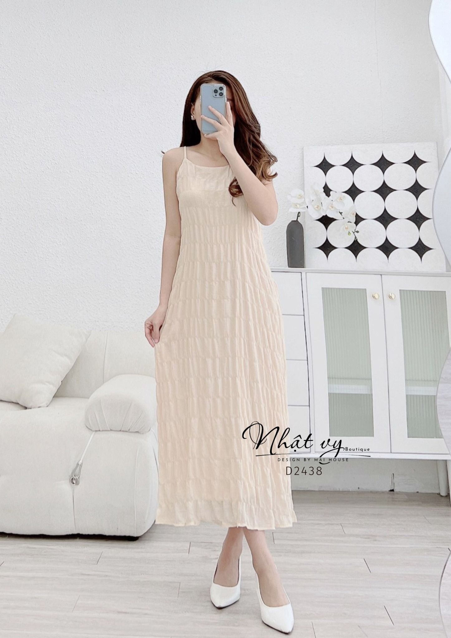 Đầm xốp 2 dây kiểu dáng maxi - D2438