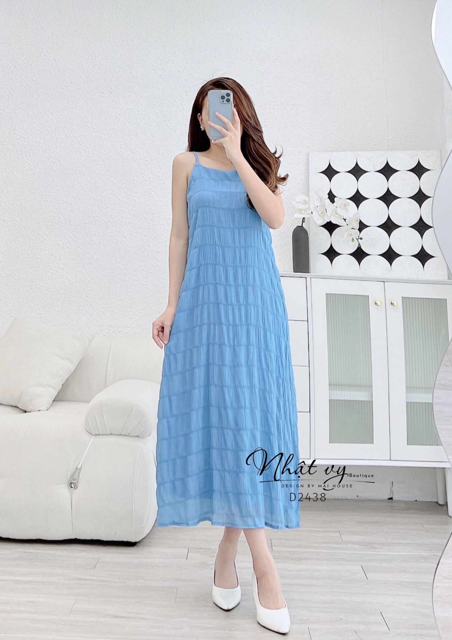 Đầm xốp 2 dây kiểu dáng maxi - D2438