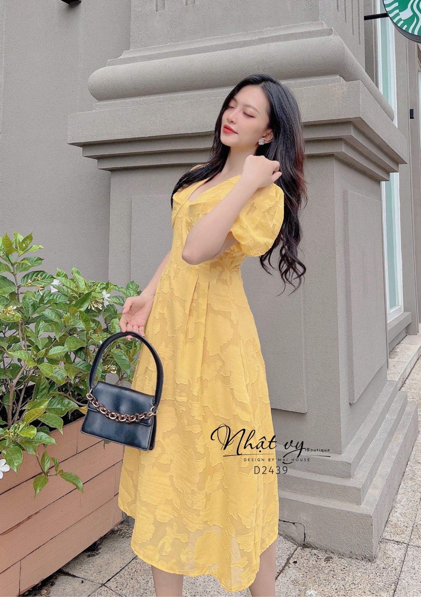 Đầm hoa tay phồng thiết kế cổ V tôn dáng - D2439