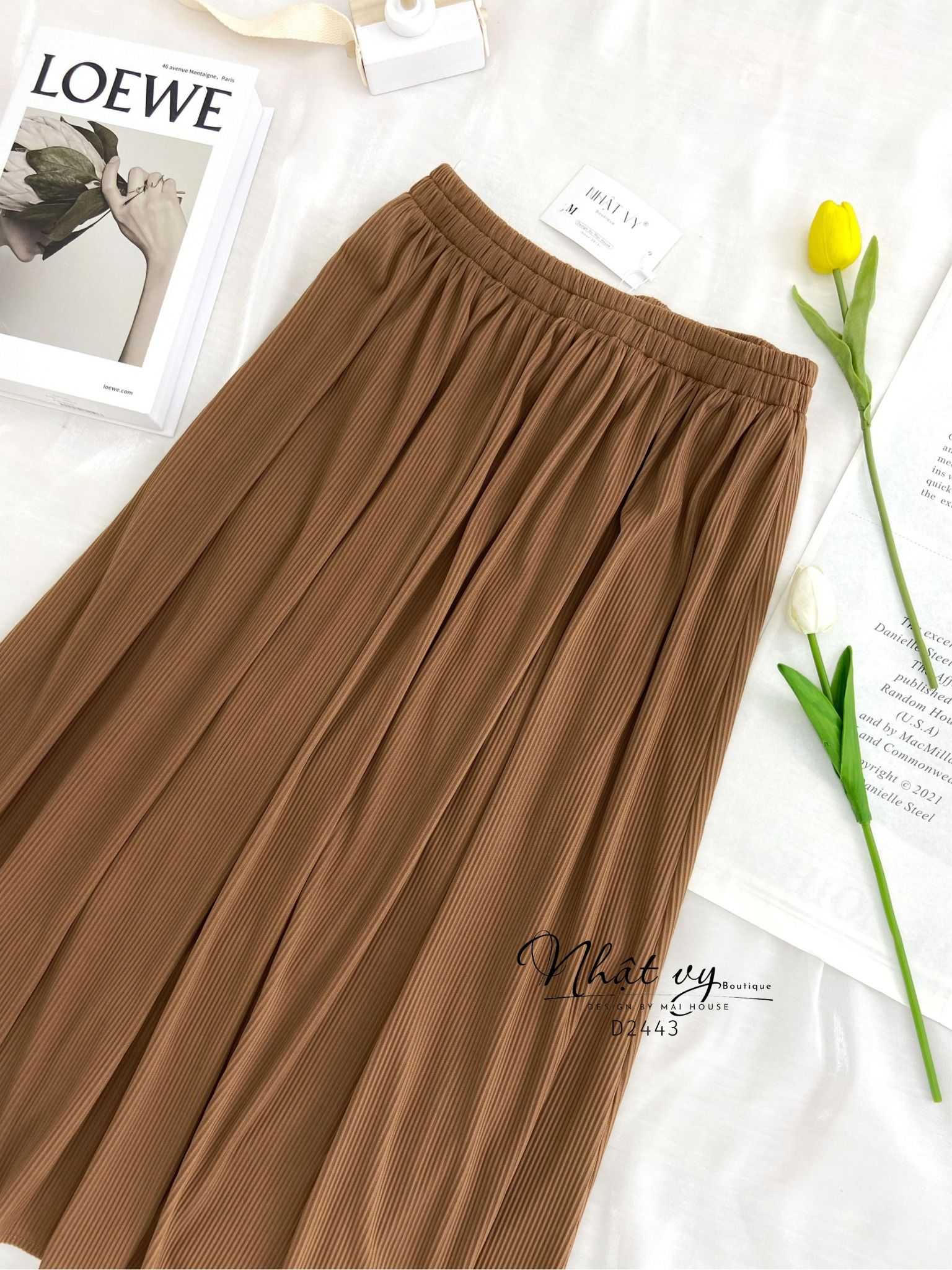 Chân váy dập ly dáng dài - D2443