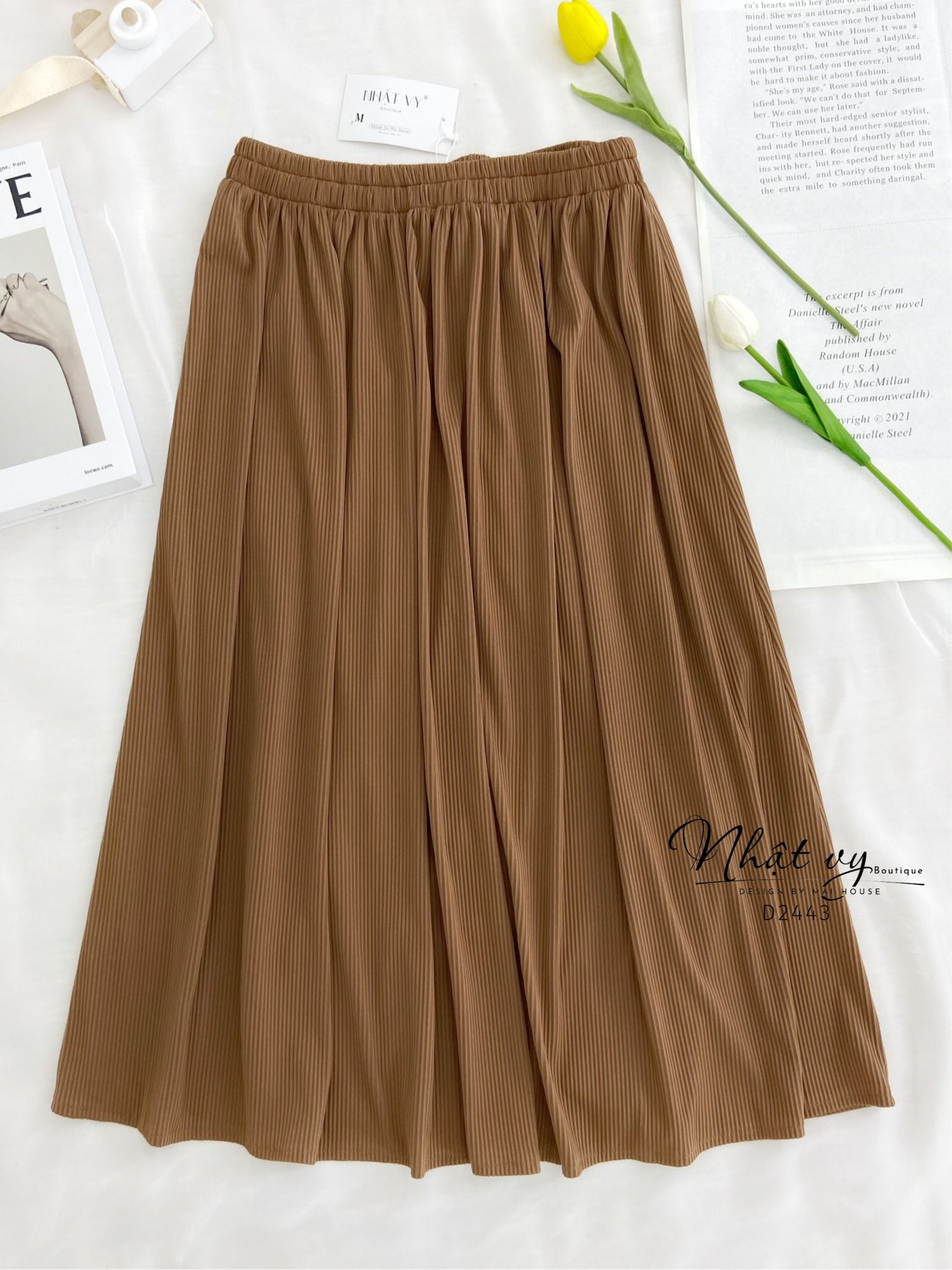 Chân váy dập ly dáng dài - D2443