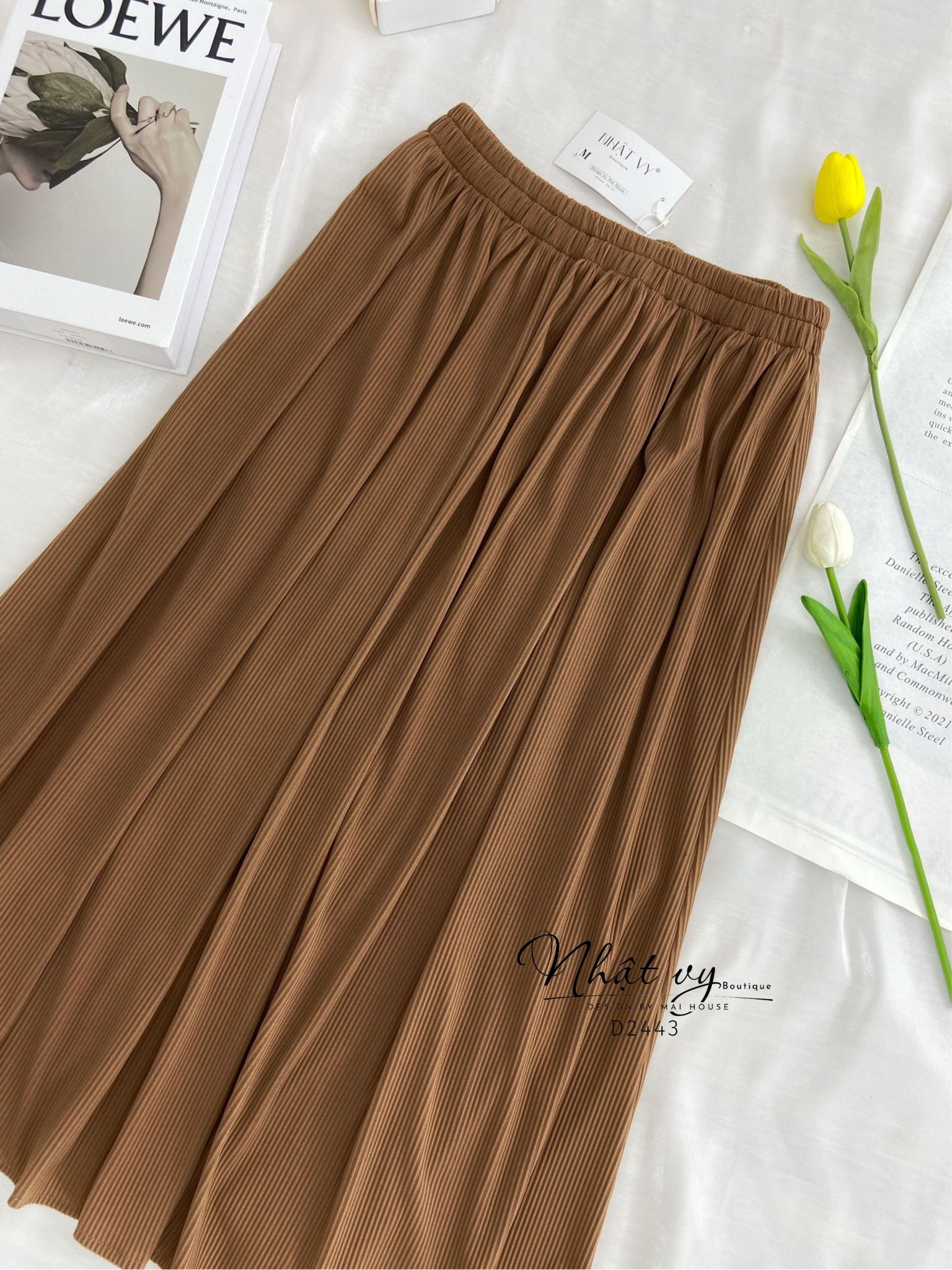 Chân váy dập ly dáng dài - D2443